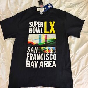 Official Super Bowl memorabilia- STARTER Black NFL Team Tee.